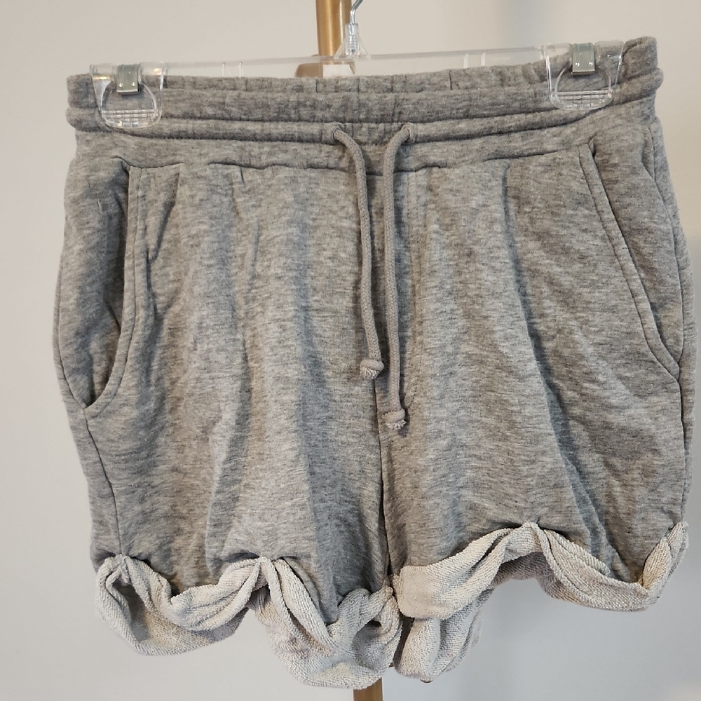 Aritzia Community Gray Women's Casual Shorts
